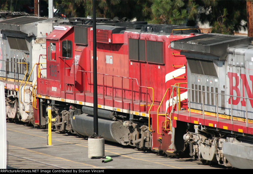 BNSF GP60 #198